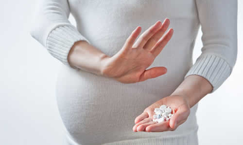 Hamilelikte Antibiyotikler Bebeğe Zarar Verir mi