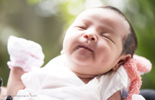 Sevimli Uyuyan Bebek Fotoğrafları